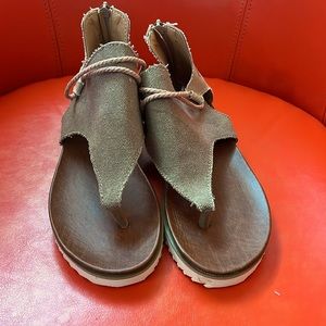 🆕JUTI Brown Tie-Strap Canvas Sandal